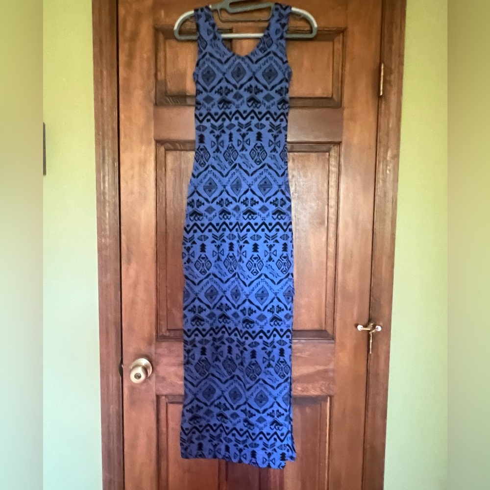 feathers Blue and Black Maxi Dress with Geometric Pattern - Picture 8 of 10
